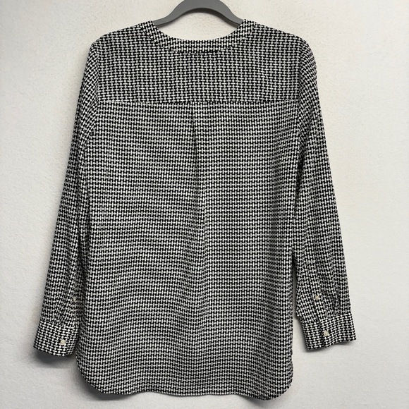 Talbots Popover Tunic Blouse Black White M Geometric - Picture 2 of 7